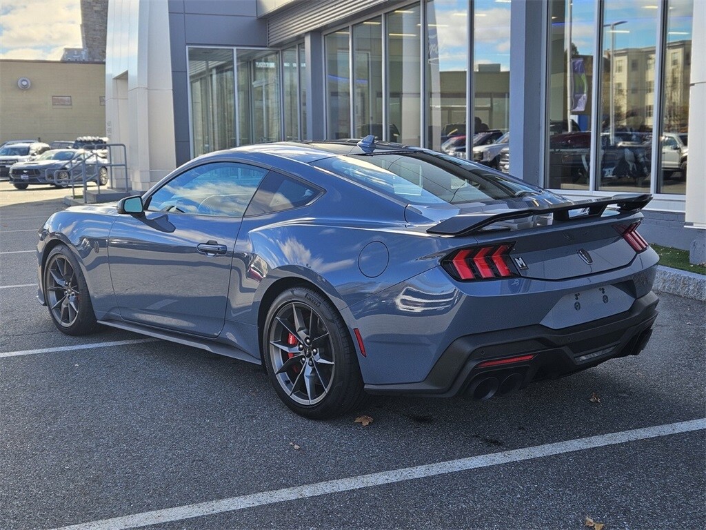2025 Ford Mustang Dark Horse photo 3
