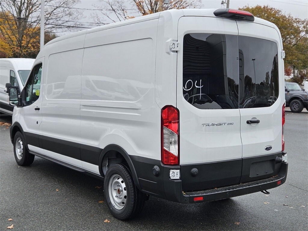 2024 Ford Transit photo 2