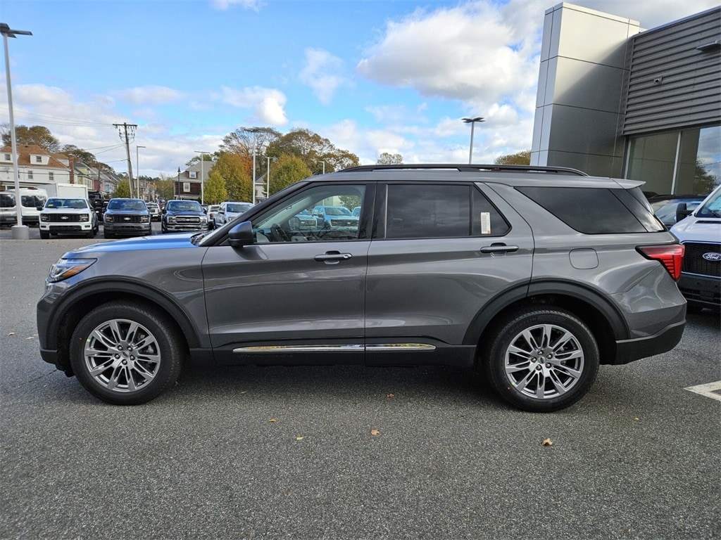 New 2025 Ford Explorer Active SUV