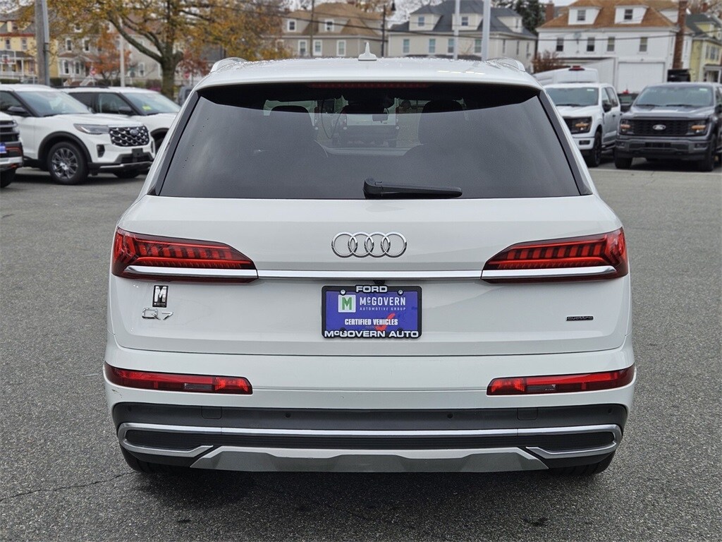 2022 Audi Q7 55 Premium photo 4