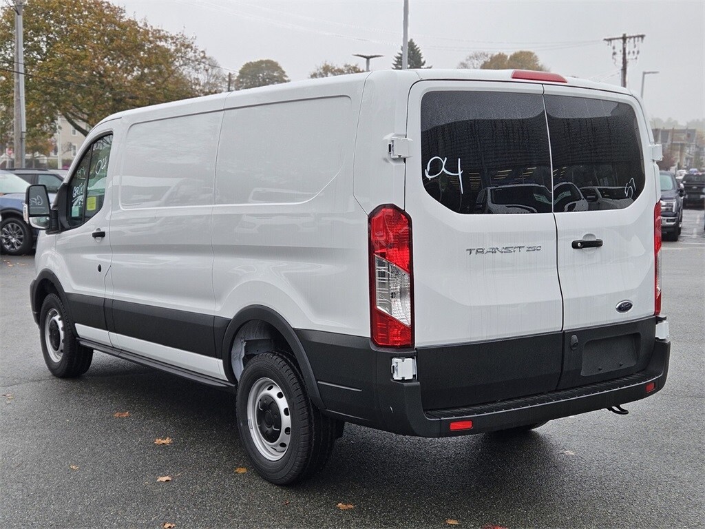 2024 Ford Transit photo 3