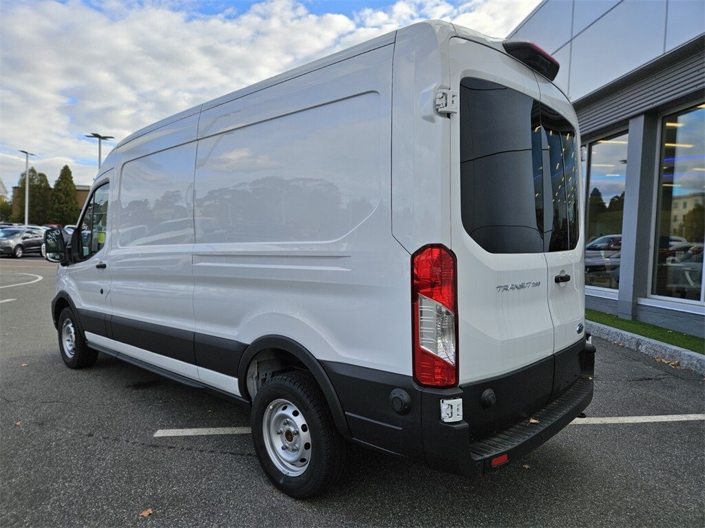 2024 Ford Transit photo 3