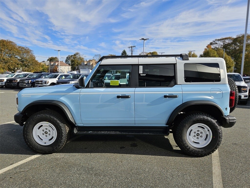 2025 Ford Bronco Heritage First Edition photo 2