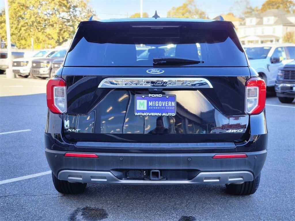 2022 Ford Explorer XLT photo 3
