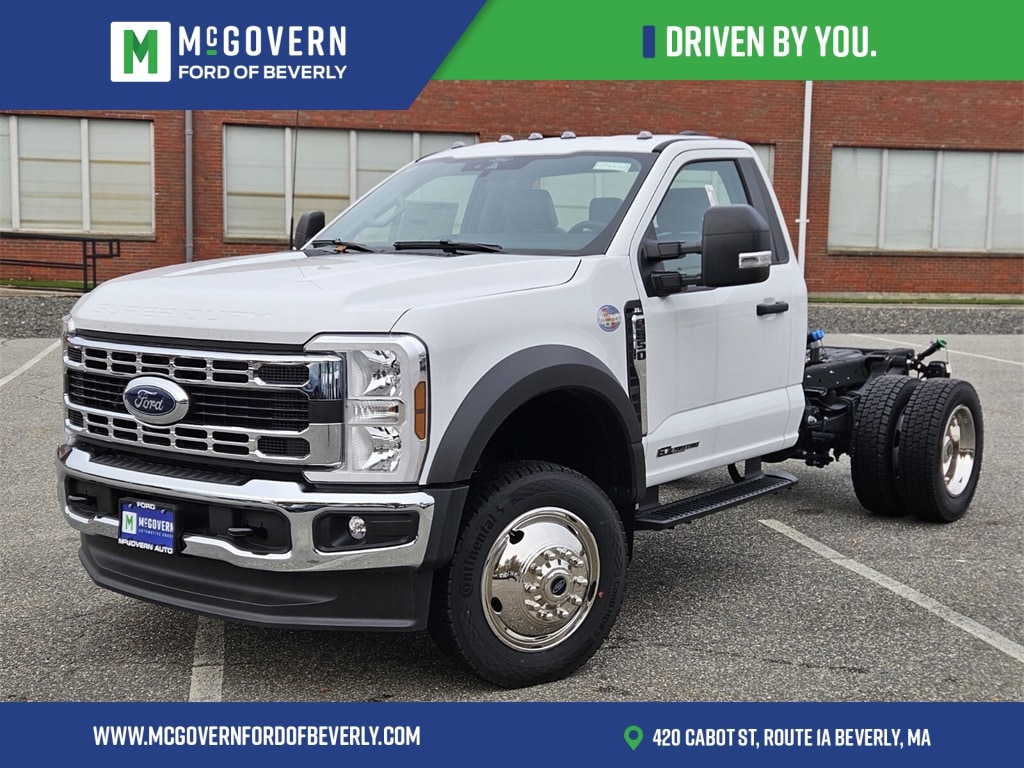 2025 Ford F-550 Super Duty Chassis Cab XL's photo