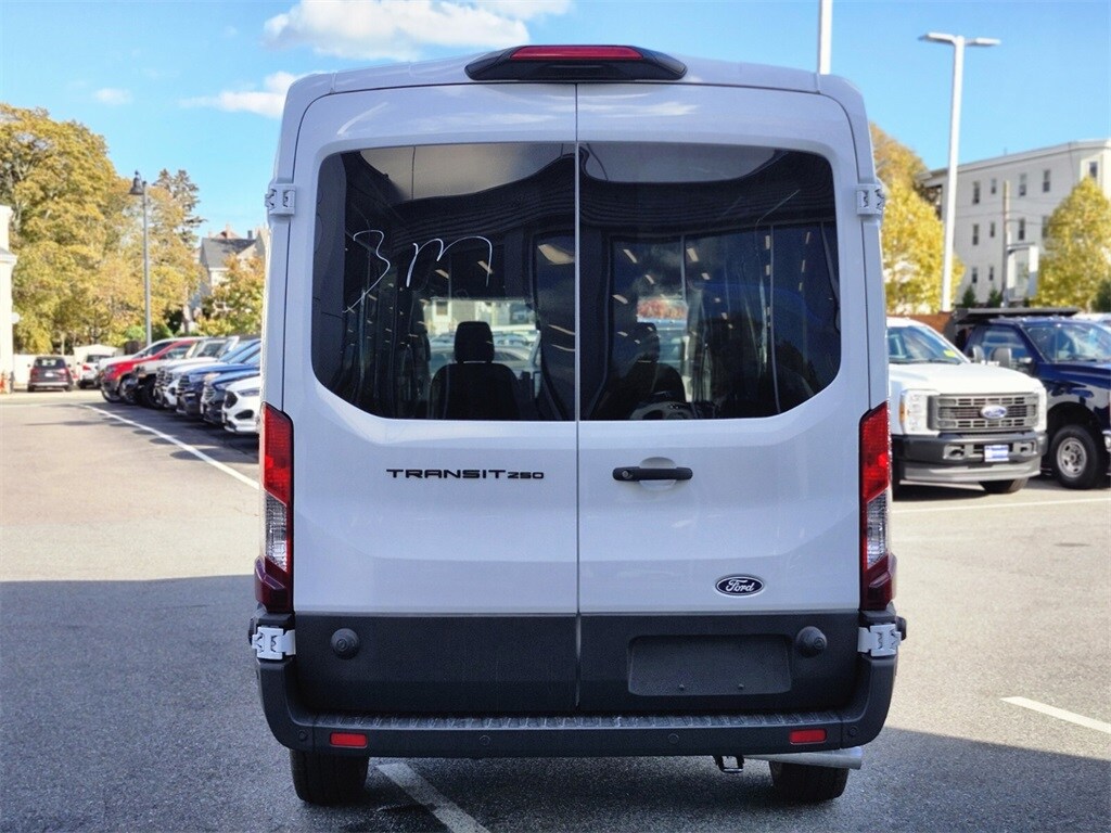 2026 Ford Transit photo 4