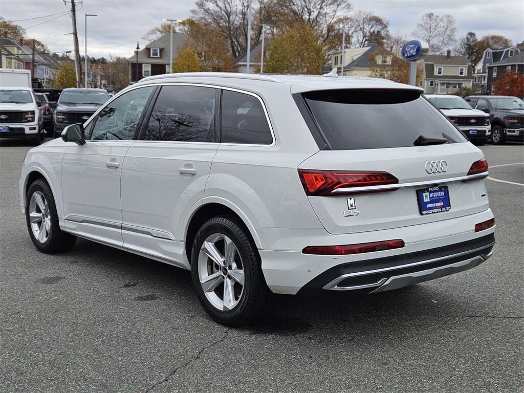 2022 Audi Q7 55 Premium photo 3