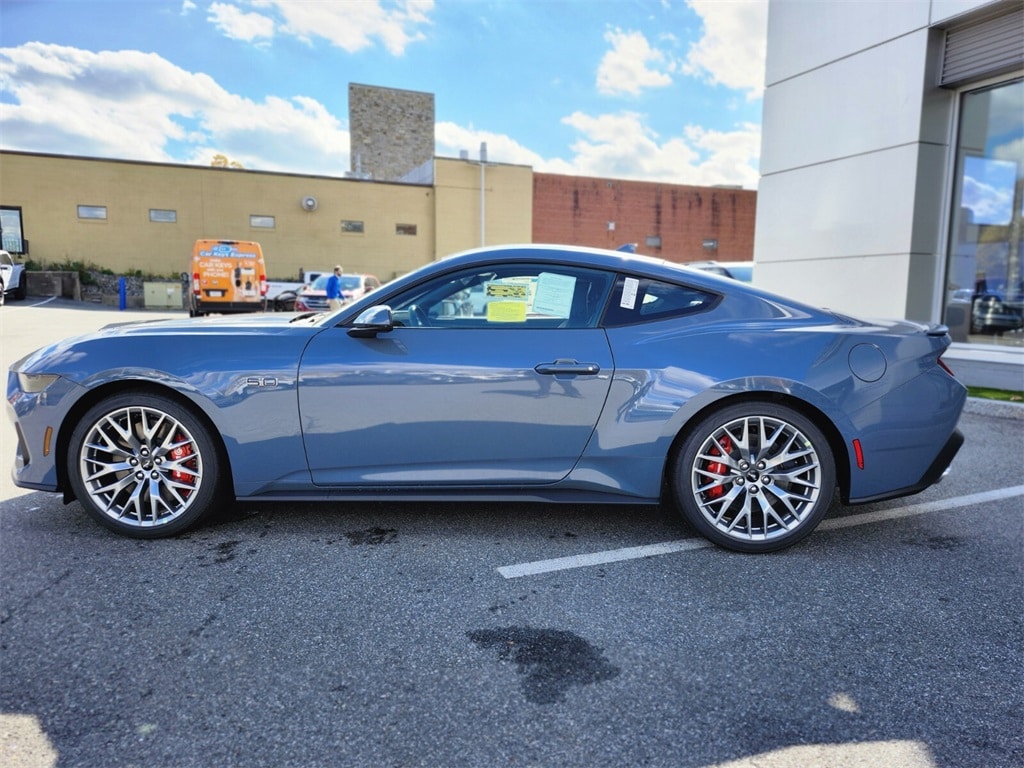 New 2025 Ford Mustang  Coupe