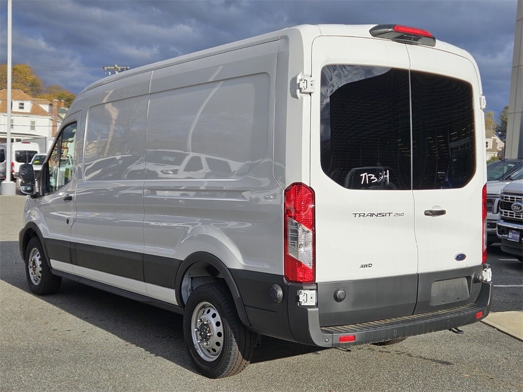 2024 Ford Transit photo 2