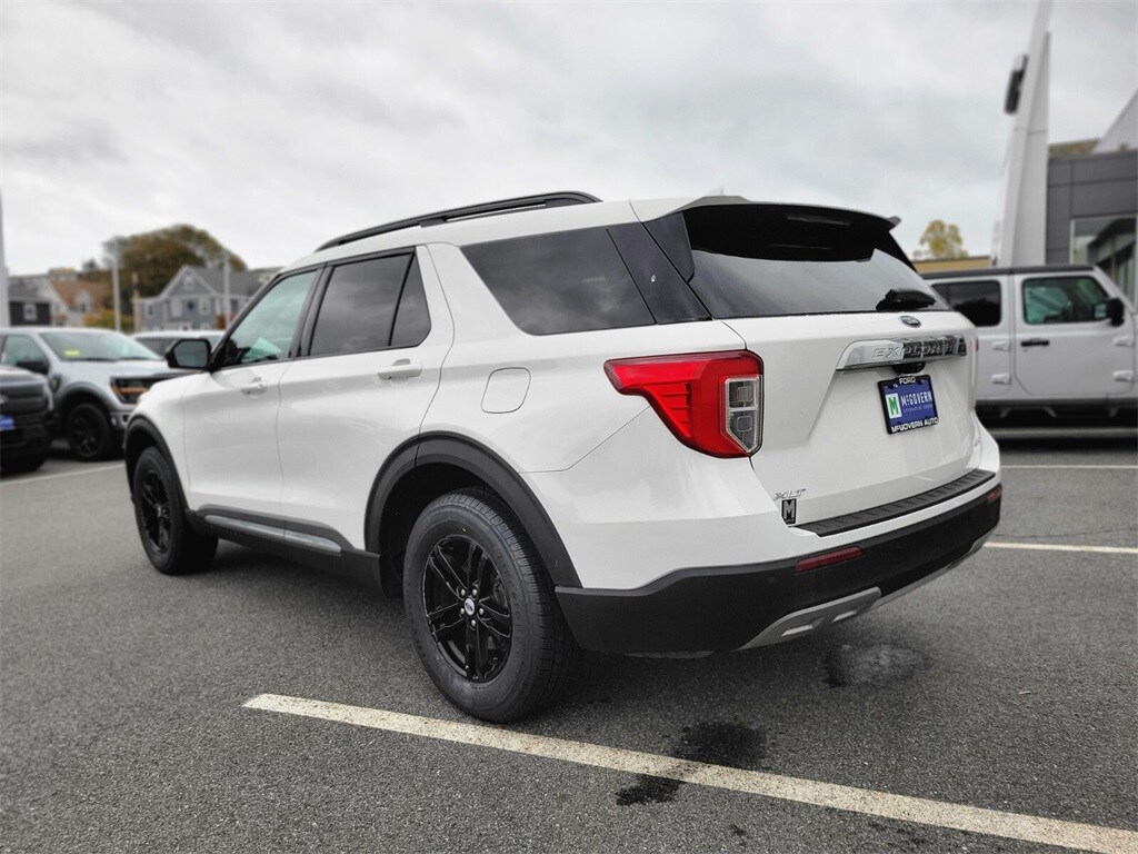 2022 Ford Explorer XLT photo 3