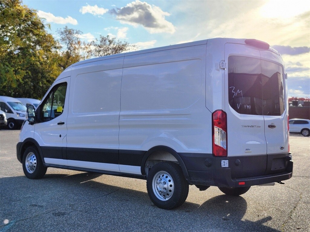 2025 Ford Transit photo 2