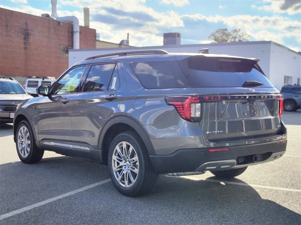 New 2025 Ford Explorer Active SUV