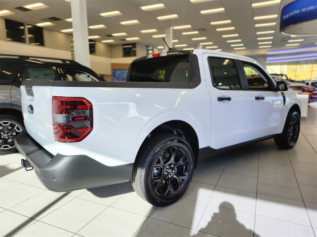 New 2025 Ford Maverick XLT Truck