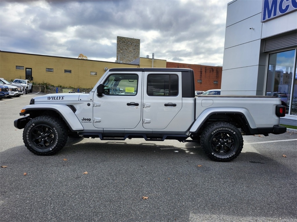 Used 2022 Jeep Gladiator Sport Truck Crew Cab
