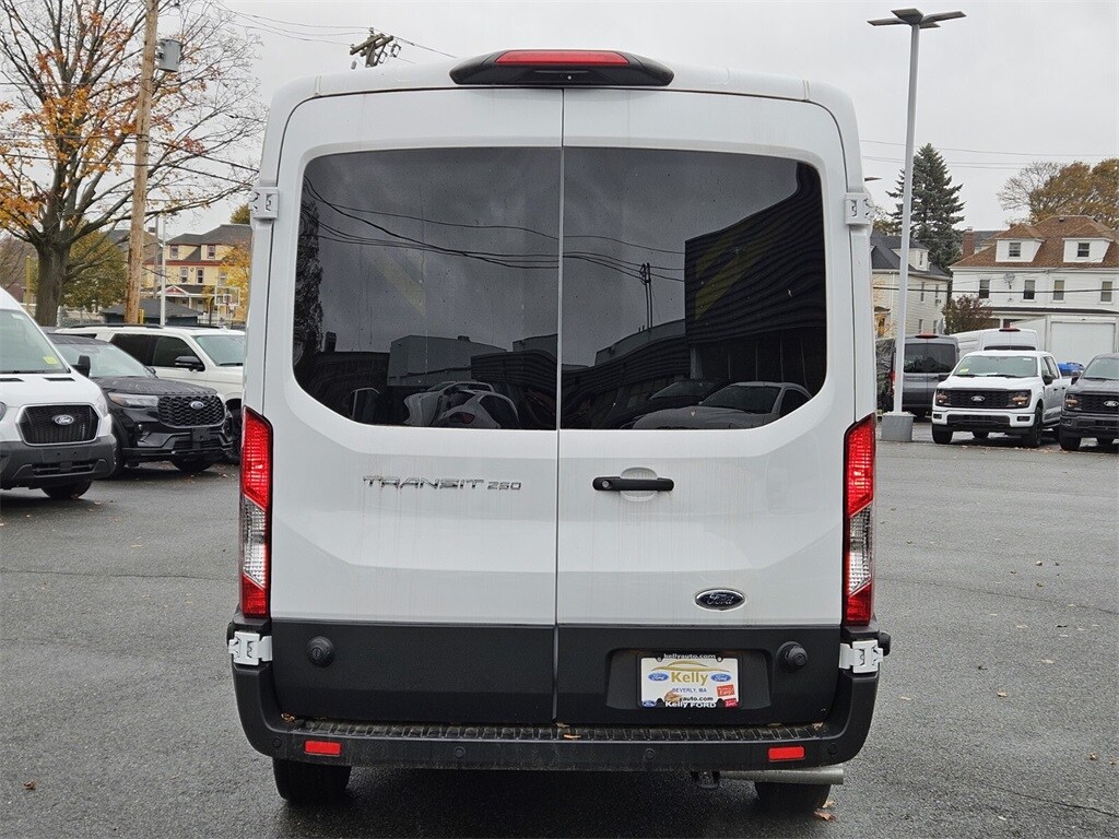 2024 Ford Transit photo 3