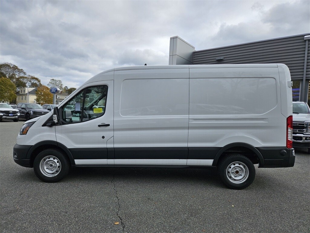 2024 Ford Transit photo 2