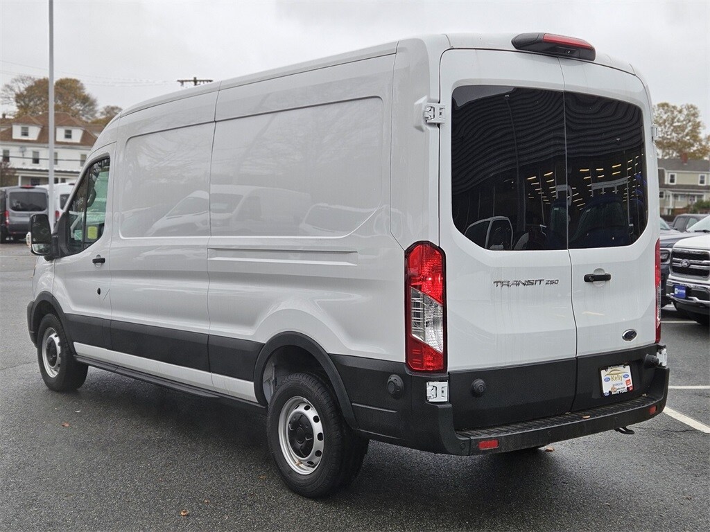 2024 Ford Transit photo 2