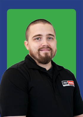 Staff member Stephen O'Connell from ID_952ee8