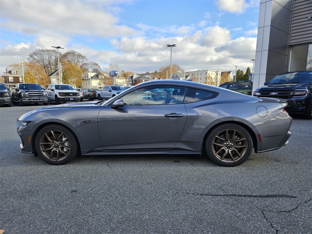 2024 Ford Mustang GT Premium photo 2