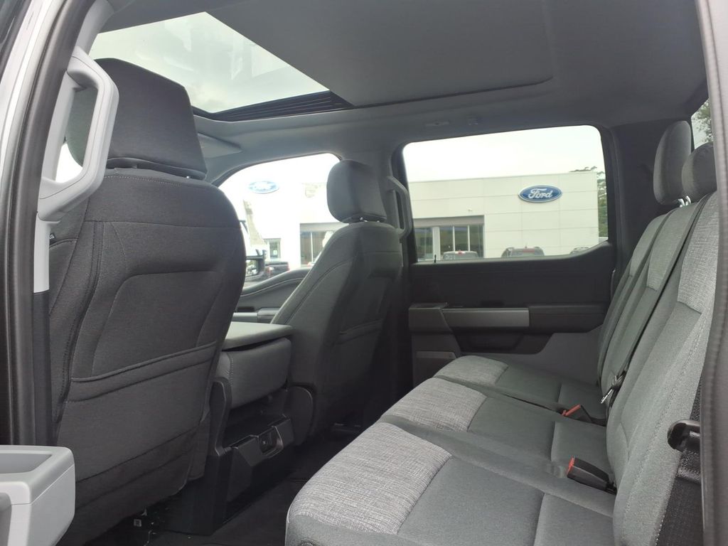 2026 Ford F-350 Super Duty XLT - Photo 11