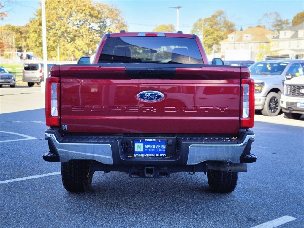 2024 Ford F-250 XLT photo 3