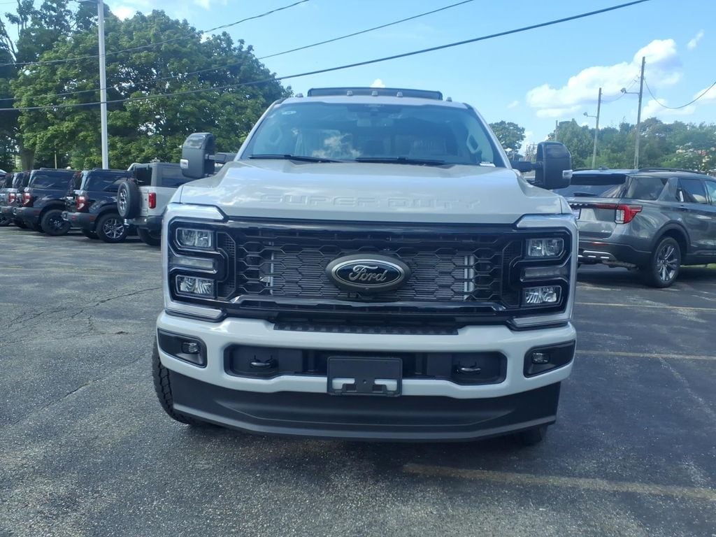 New 2026 Ford F-350SD Lariat Truck