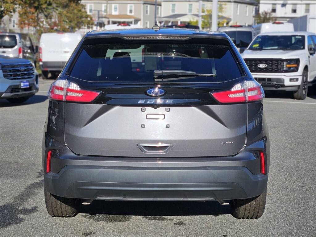 2022 Ford Edge SE photo 4