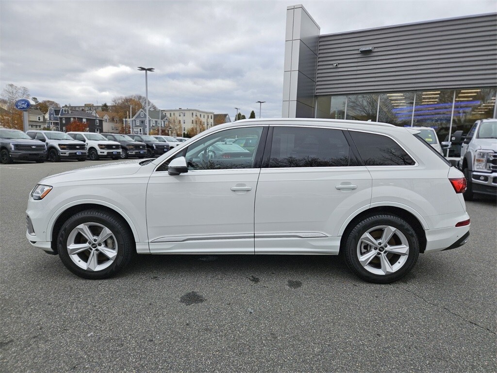 2022 Audi Q7 55 Premium photo 2