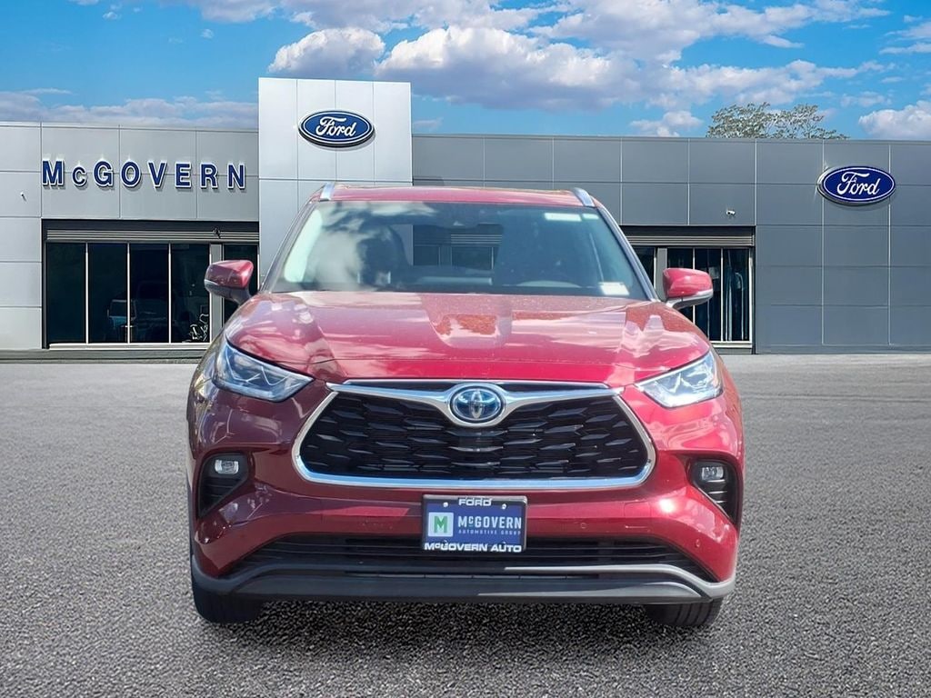 Used 2022 Toyota Highlander Hybrid Limited SUV