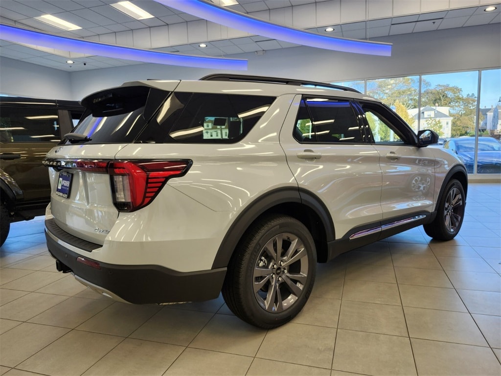 New 2025 Ford Explorer Active SUV