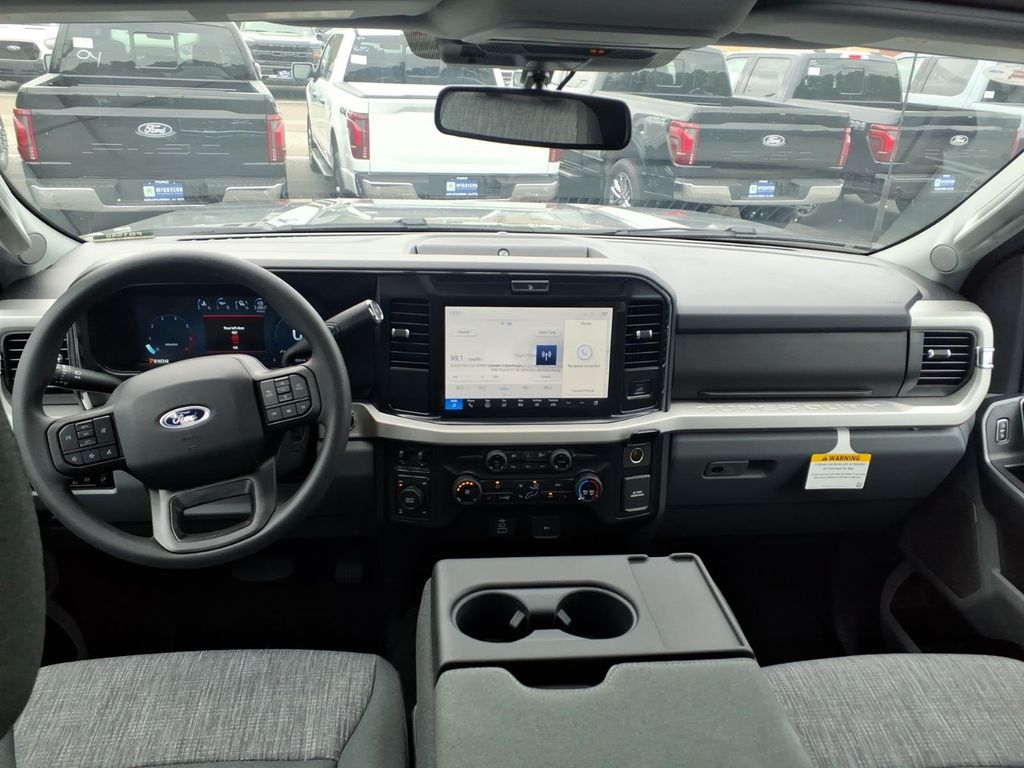 2026 Ford F-350 Super Duty XLT - Photo 12