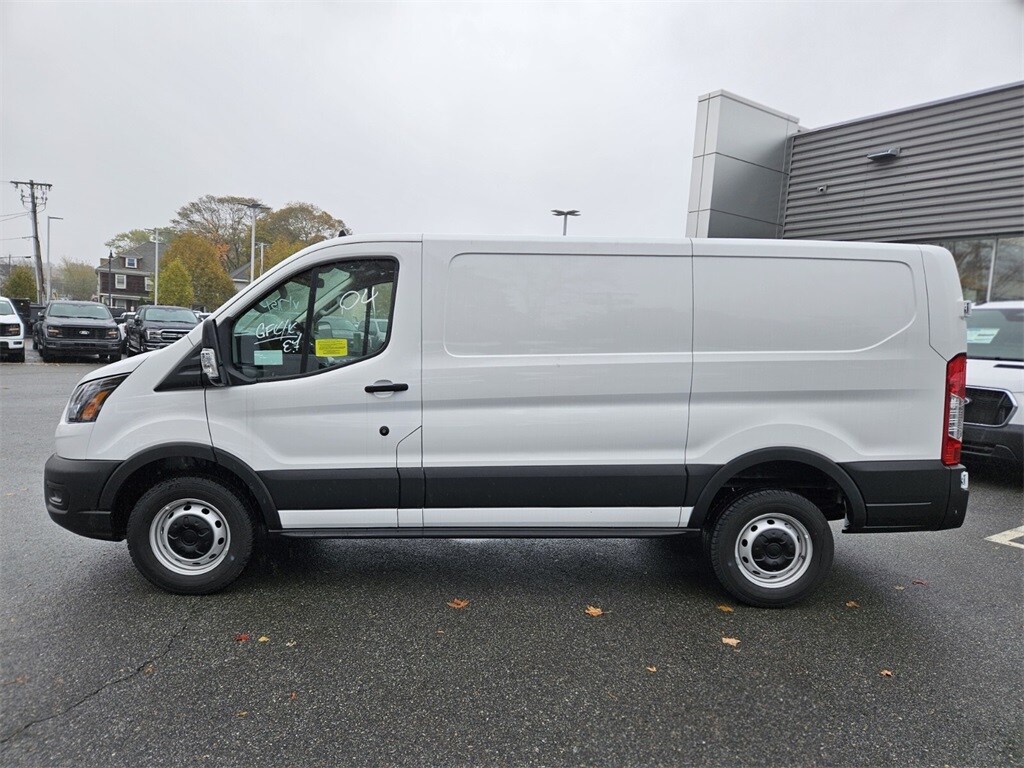 2024 Ford Transit photo 2