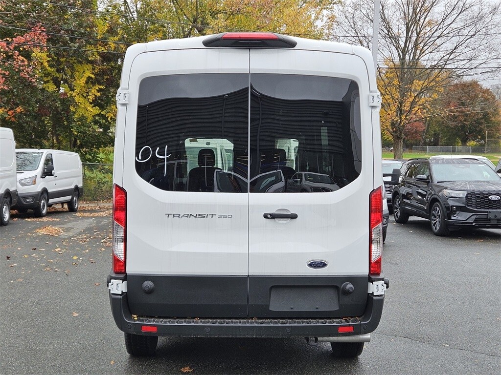 2024 Ford Transit photo 3