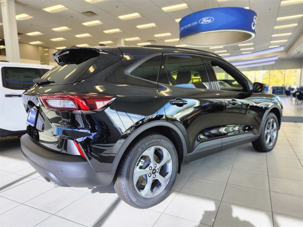 New 2025 Ford Escape Hybrid ST-Line Select SUV