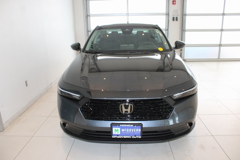 2025 Honda Accord SE photo 2