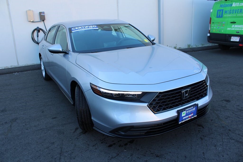 2025 Honda Accord LX photo 4