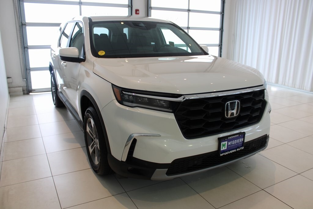 2025 Honda Pilot EX-L photo 2