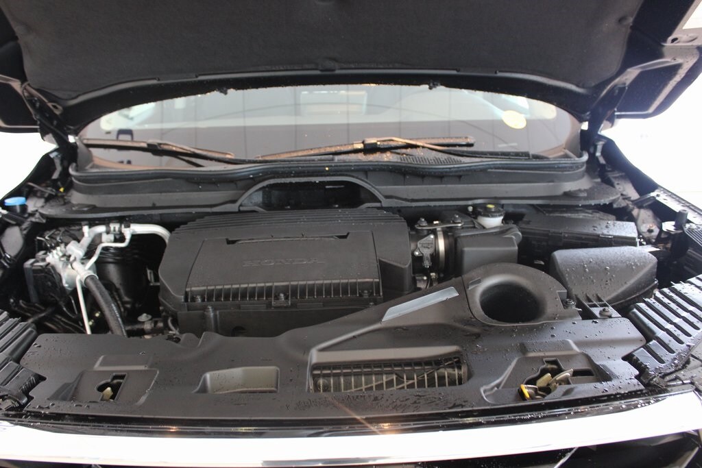 2025 Honda Pilot Touring photo 3