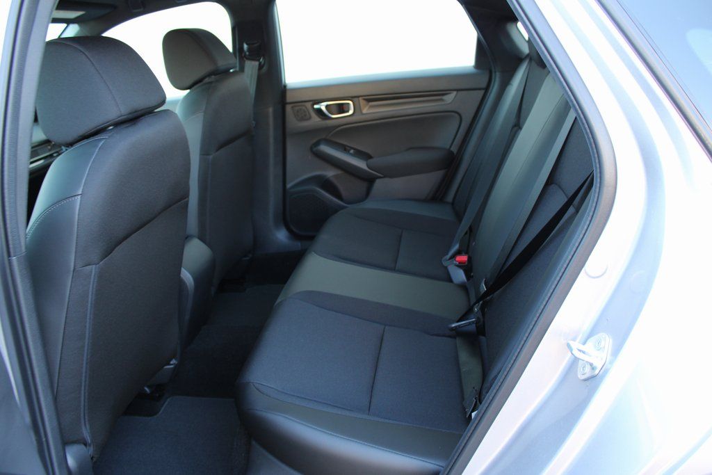 2026 Honda Civic Hatchback Sport - Photo 25