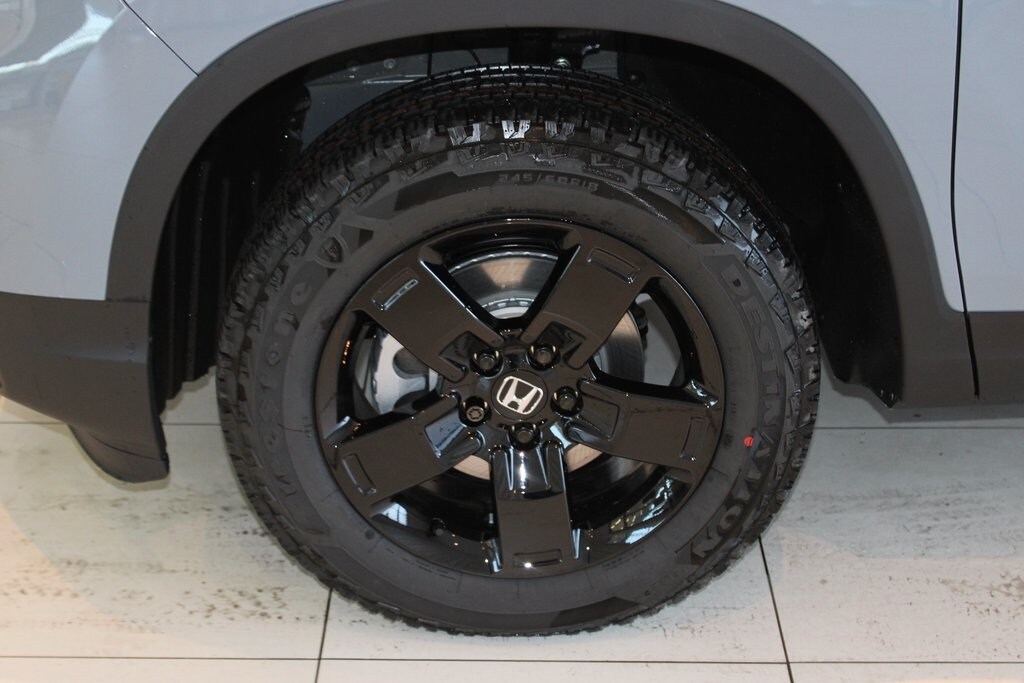 2025 Honda Ridgeline Black Edition photo 4