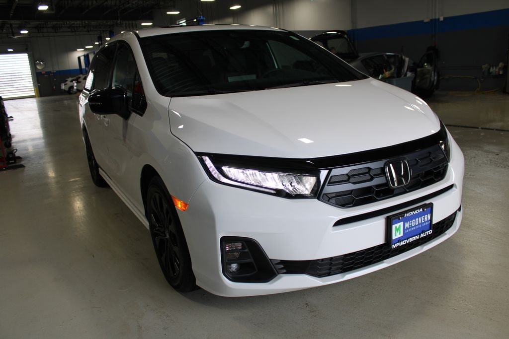 New 2026 Honda Odyssey Sport-L Van Passenger