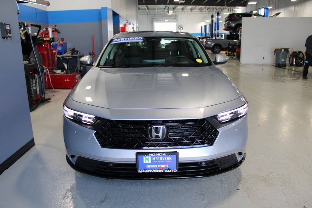 2025 Honda Accord Hybrid Touring photo 3