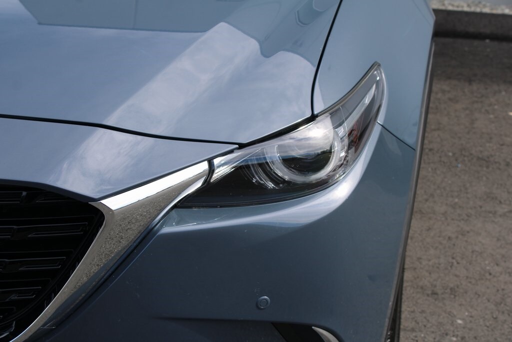 2023 Mazda CX-9 Carbon photo 2