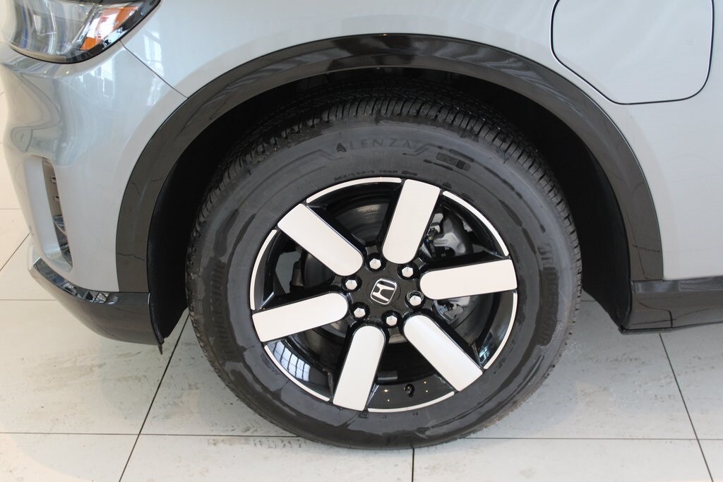 2025 Honda Prologue Touring photo 4