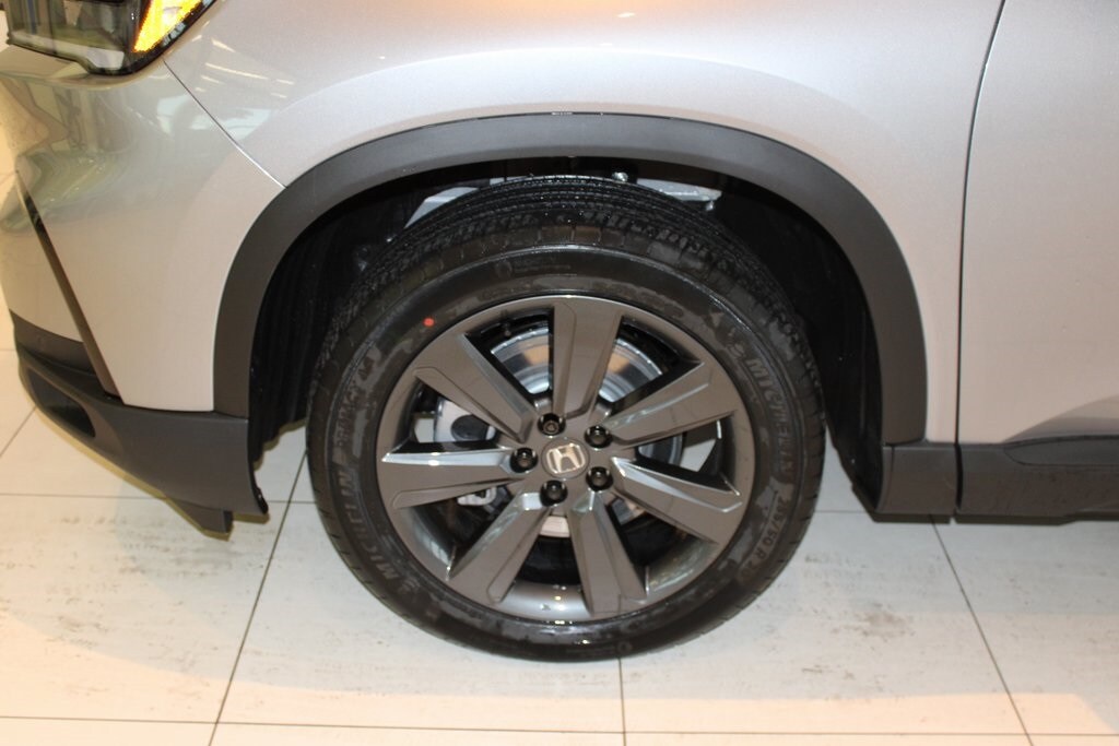 2025 Honda Pilot Sport photo 3