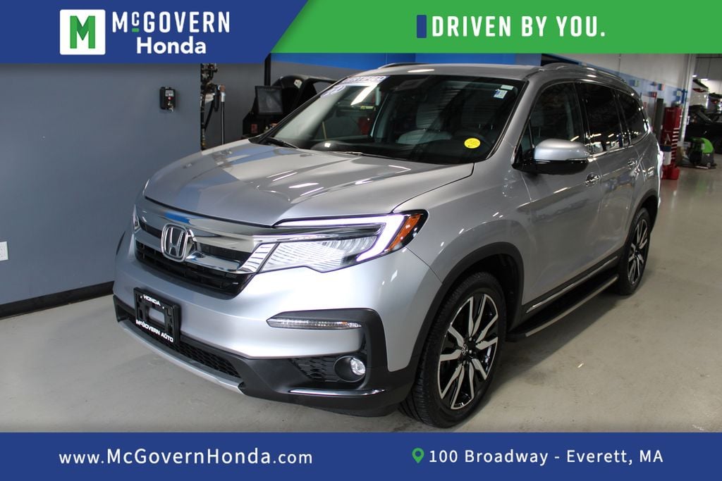 2022 Honda Pilot Touring AWD's photo