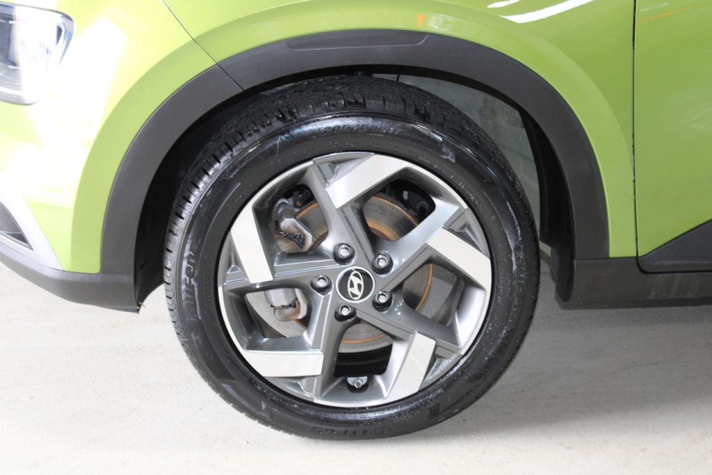 Used 2023 Hyundai Venue SEL SUV