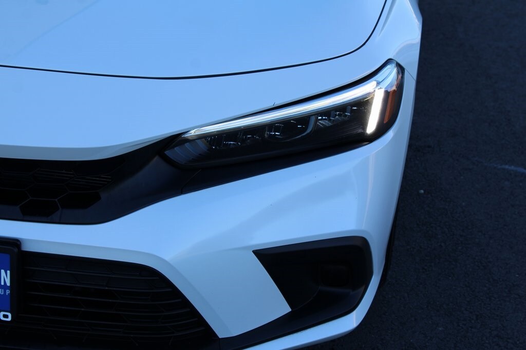 2022 Honda Civic Sport Hatchback photo 2