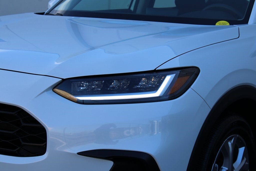 2023 Honda HR-V LX photo 2