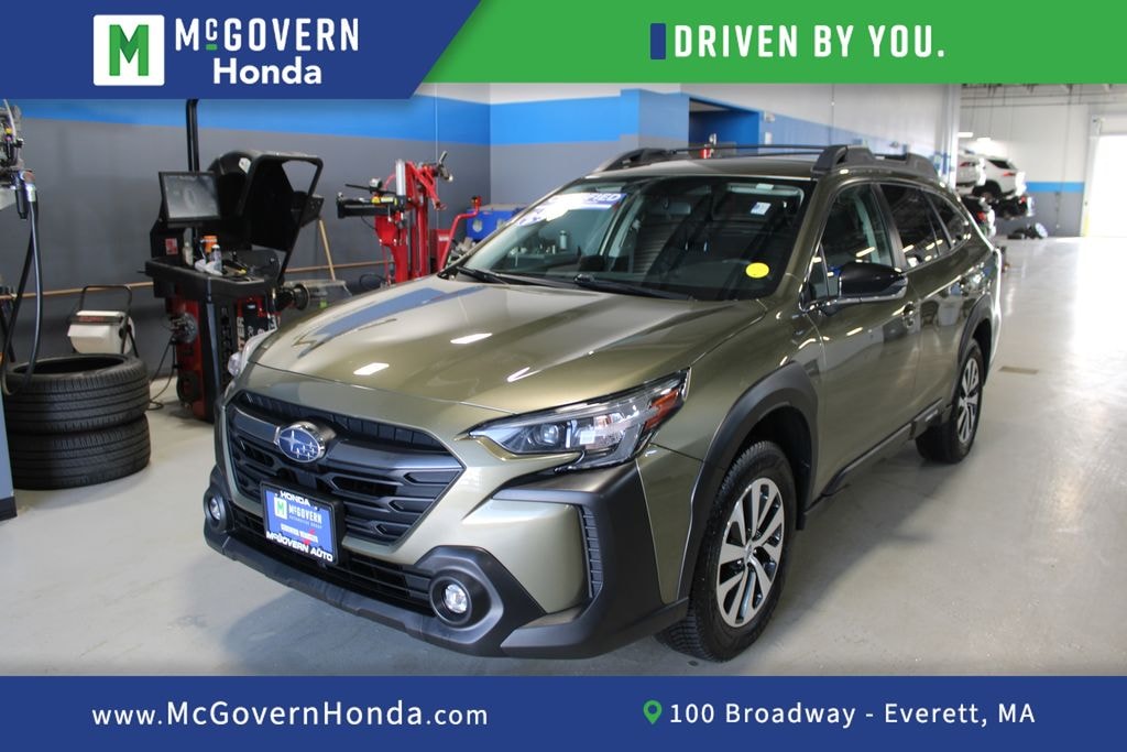 Used 2024 Subaru Outback Premium SUV